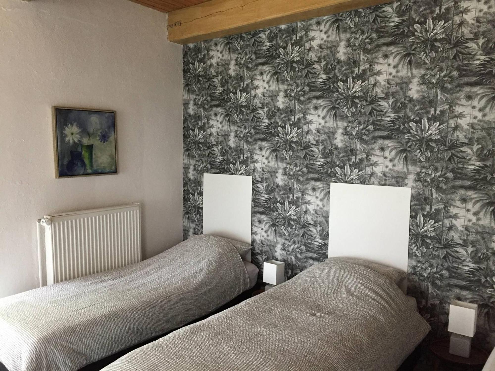 Steinhaus Hof Villa Bunde  Oda fotoğraf